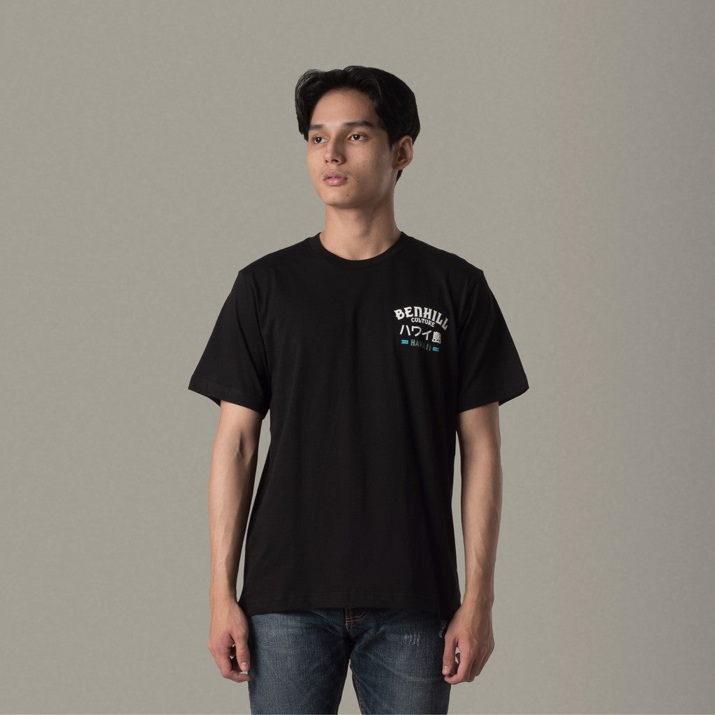 Benhill Kaos Grafis Katun 30s Combed Lengan Pendek Warna Hitam 27807-95268