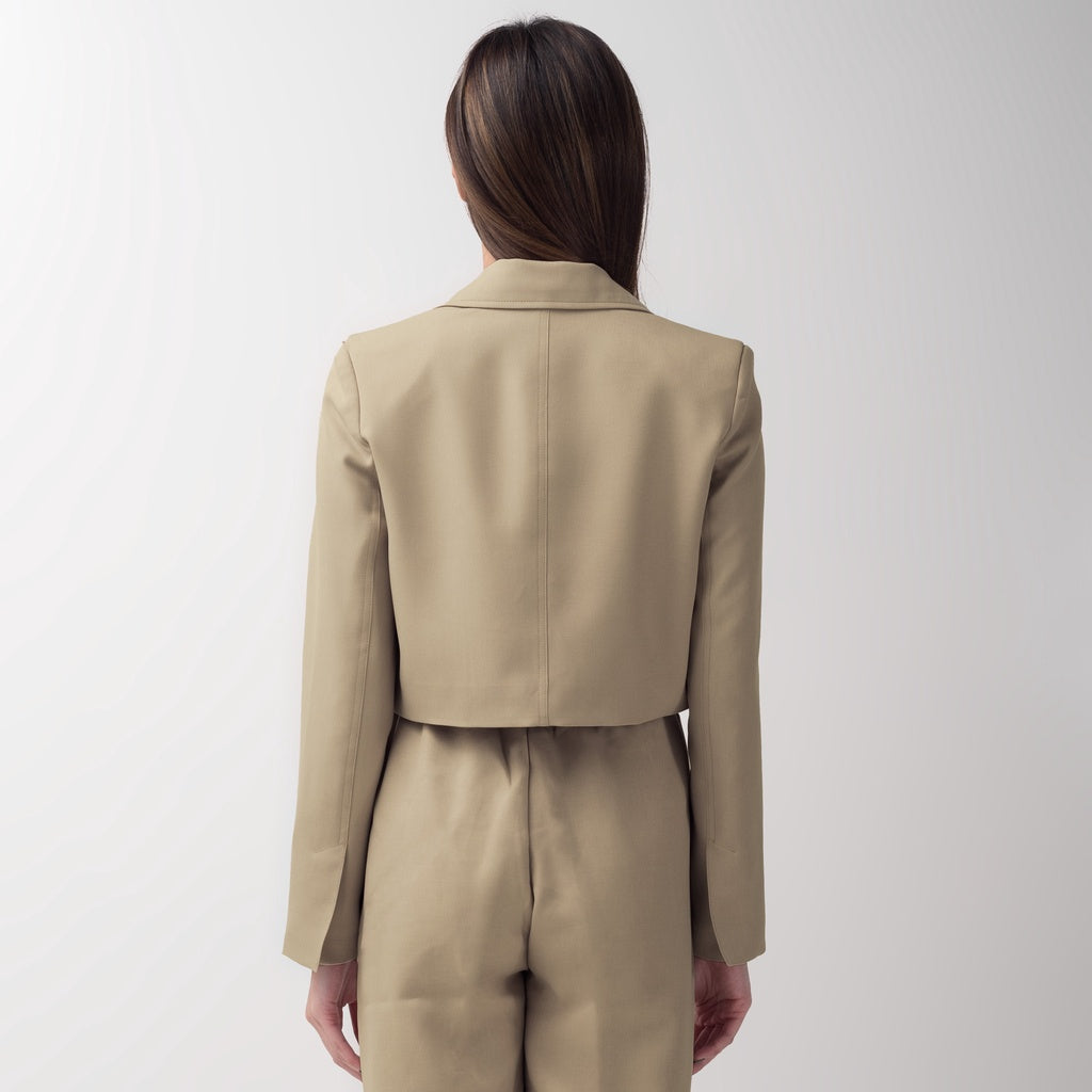 Benhill "Jia " Blazer Kerja / Outer Wanita Premium Body Pendek Lengan Panjang Cream 799-39599