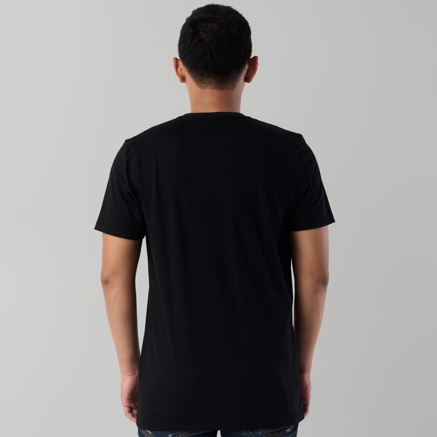 Benhill Kaos Grafis Katun 30s Combed Lengan Pendek Hitam 425-39268