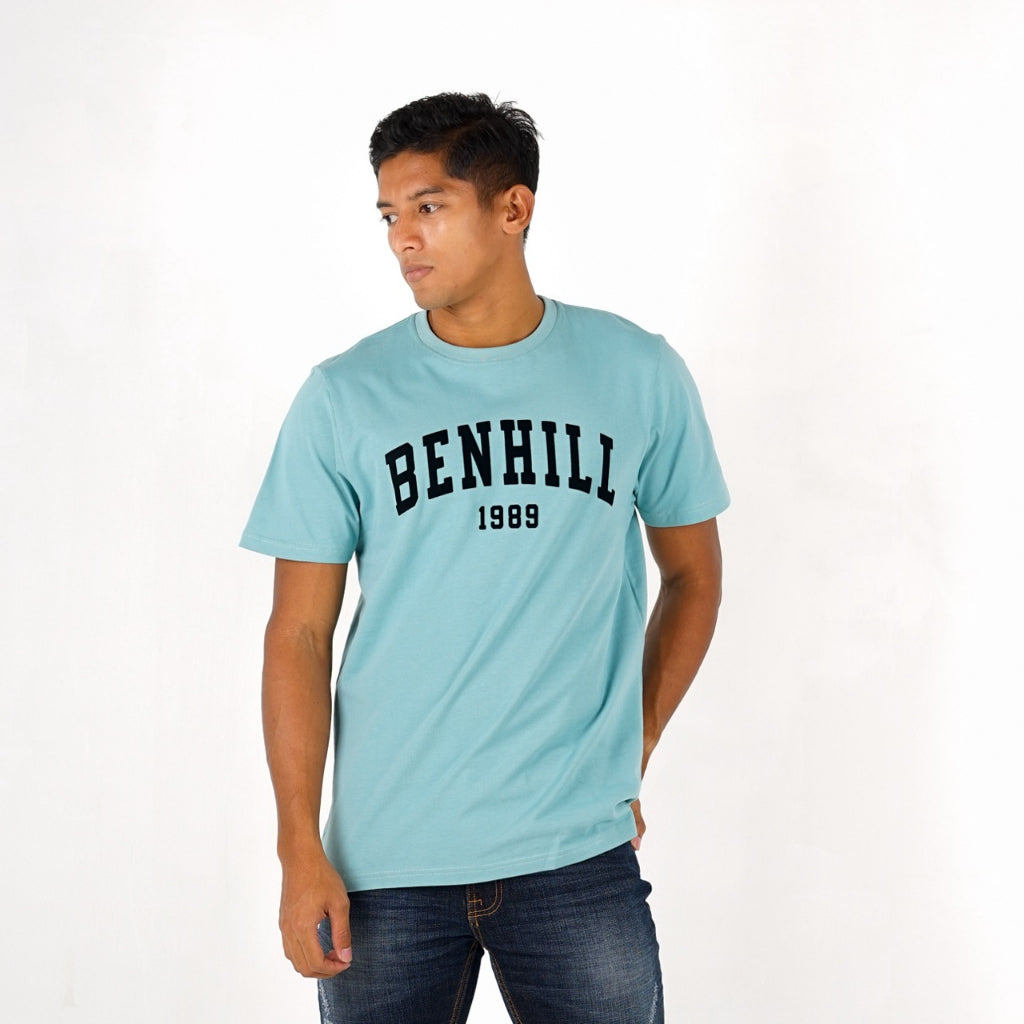 Benhill T-Shirt Pria Grafis Katun 30s Combed Pendek 3 Warna (Brown A86,Mint green A88,Hjiau botol A90)