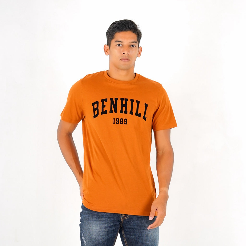 Benhill T-Shirt Pria Grafis Katun 30s Combed Pendek 3 Warna (Brown A86,Mint green A88,Hjiau botol A90)