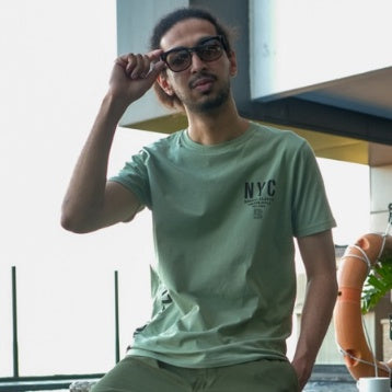 Benhill T-shirt Pria Grafis Katun 30s Combed Pendek Sage Green A433-434