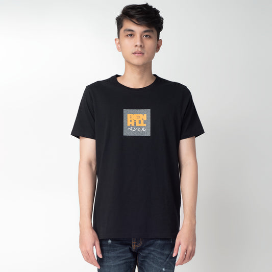 Benhill Kaos Grafis Katun 30s Combed Lengan Pendek Hitam 332-35268