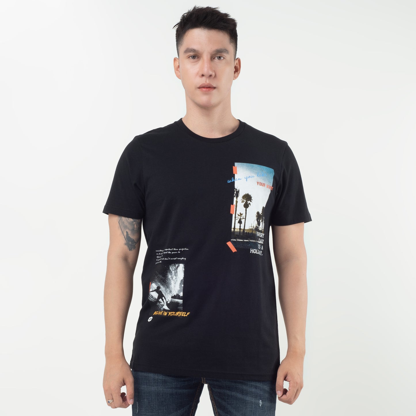 Benhill Kaos Grafis Katun 30s Combed Lengan Pendek Black 422-15268