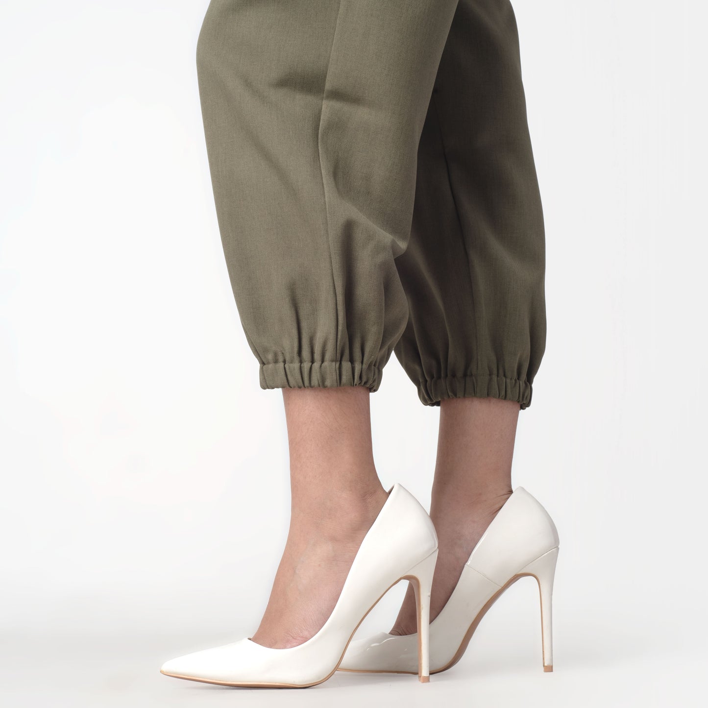 Benhill Celana " Eunji"  Bahan Wanita High Waist Jogger Pant Pinggang Karet Olive 237-39775