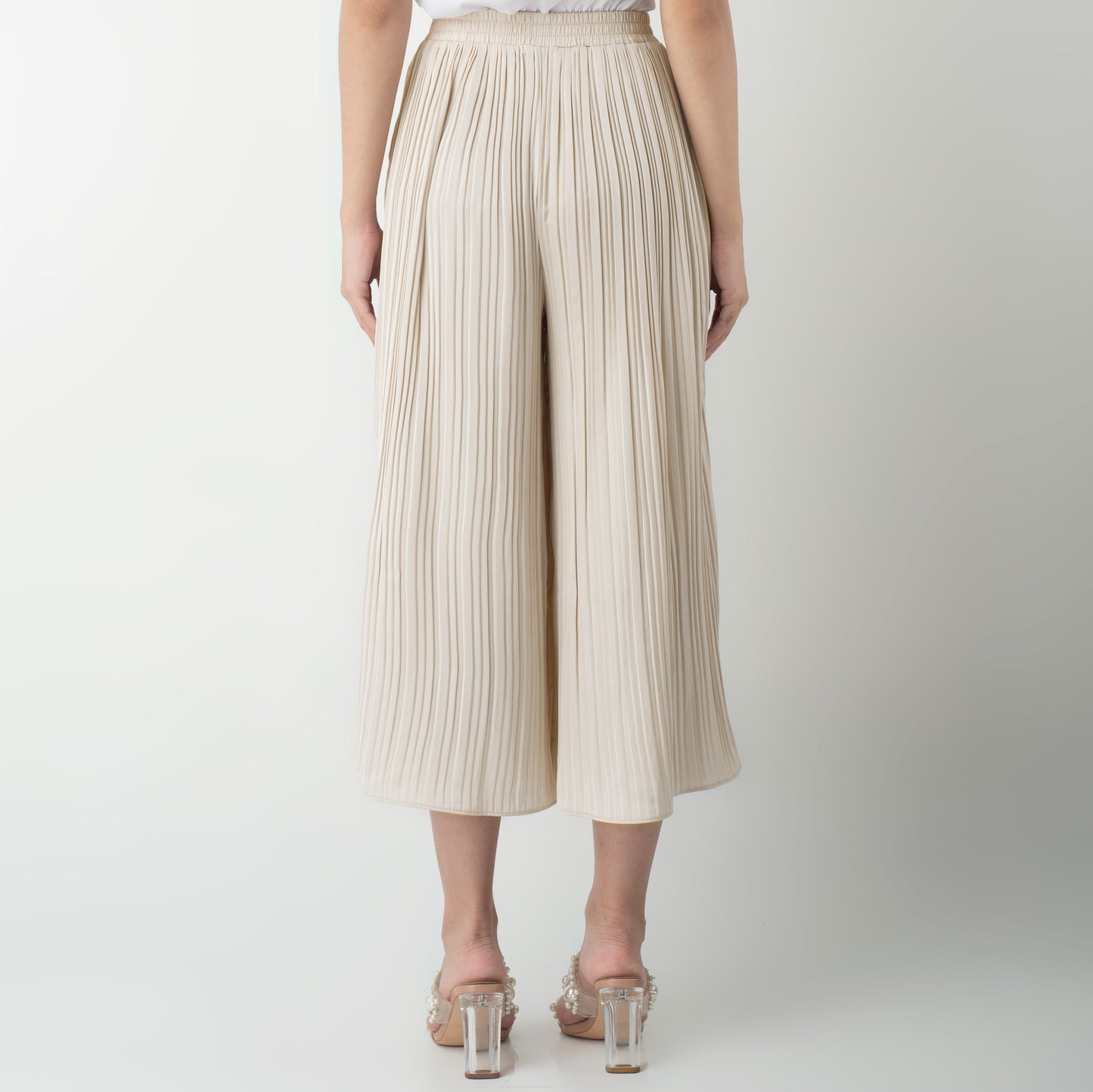 Benhill Celana Wanita "Yoana" Pants Pleated Cullotes Pinggang Karet Dengan Tali Pinggang Cream 277-39590