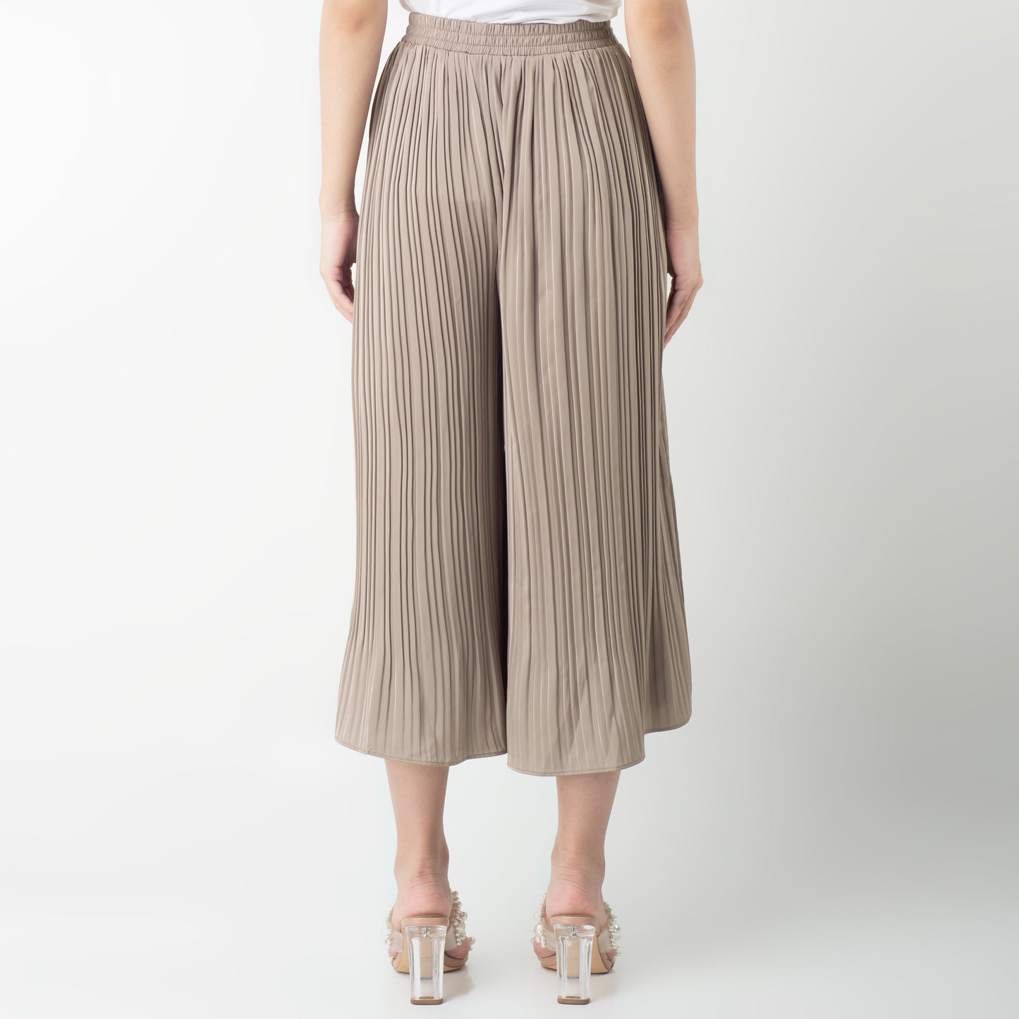 Benhill Celana Wanita "Yoana" Pants Pleated Cullotes Pinggang Karet Dengan Tali Pinggang Brown 279-39590