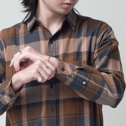 Benhill Kemeja Pria Flannel Lengan Panjang Kotak Coklat 29413-11533