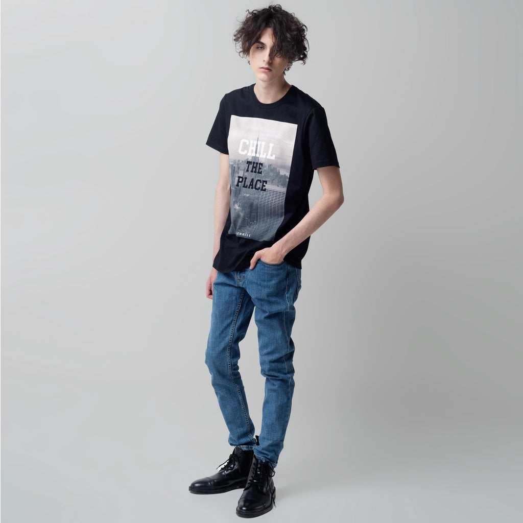 Benhill T-Shirt Grafis Katun 30s Combed Lengan Pendek Hitam 457-477-39268