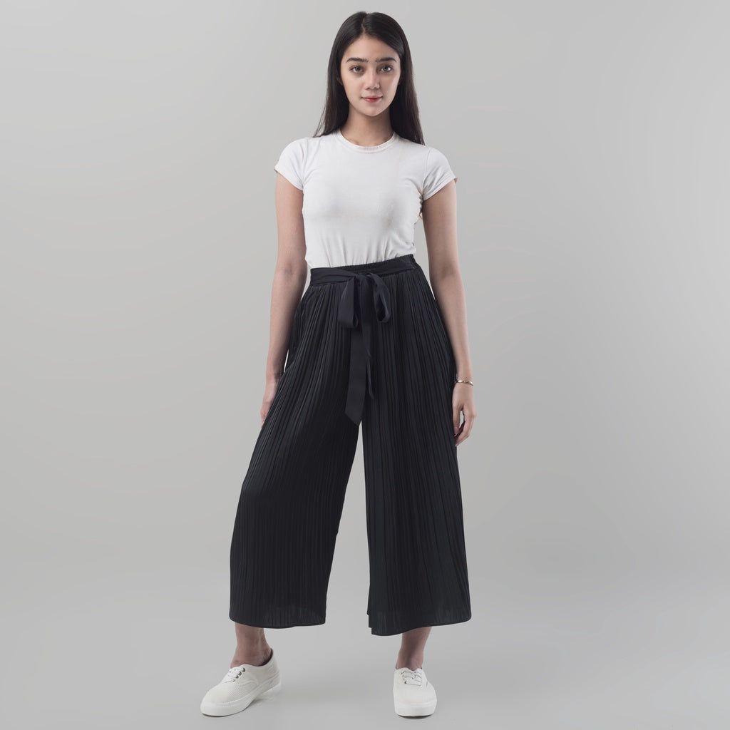 Benhill Celana Wanita "Yoana" Pants Pleated Cullotes Pinggang Karet Tali Pinggang Navy 278