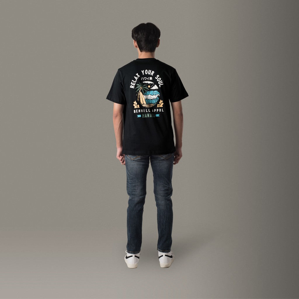 Benhill Kaos Grafis Katun 30s Combed Lengan Pendek Warna Hitam 27807-95268