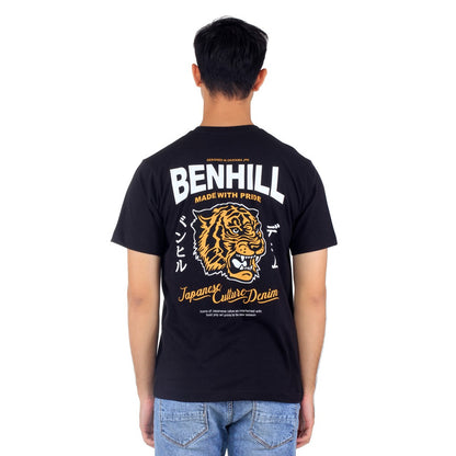 Benhill Kaos Grafis Katun 30s Combed Lengan Pendek Warna Hitam 27813-95268