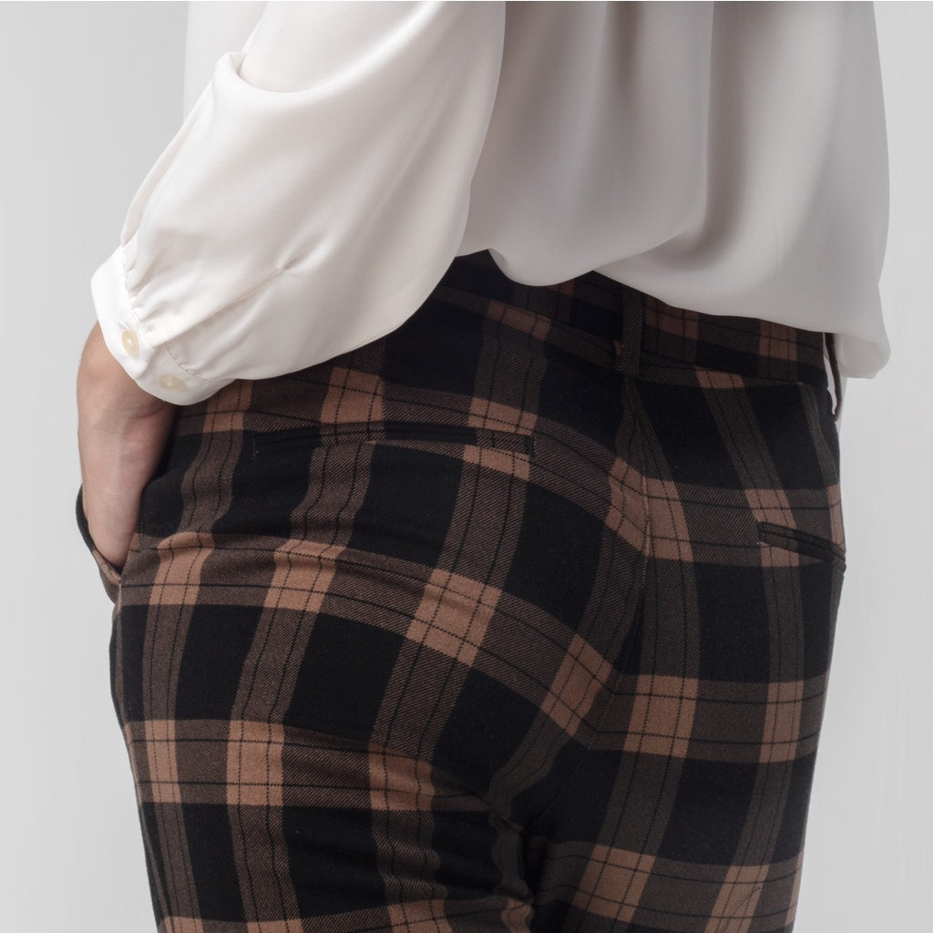 Benhill Celana Tartan Wanita "Narae" Plaid Pants Kotak Brown 263-32582