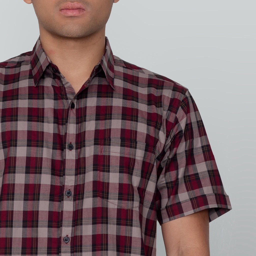 Benhill Kemeja Pria Herringbone Lengan Pendek Kotak Maroon 29455-41434
