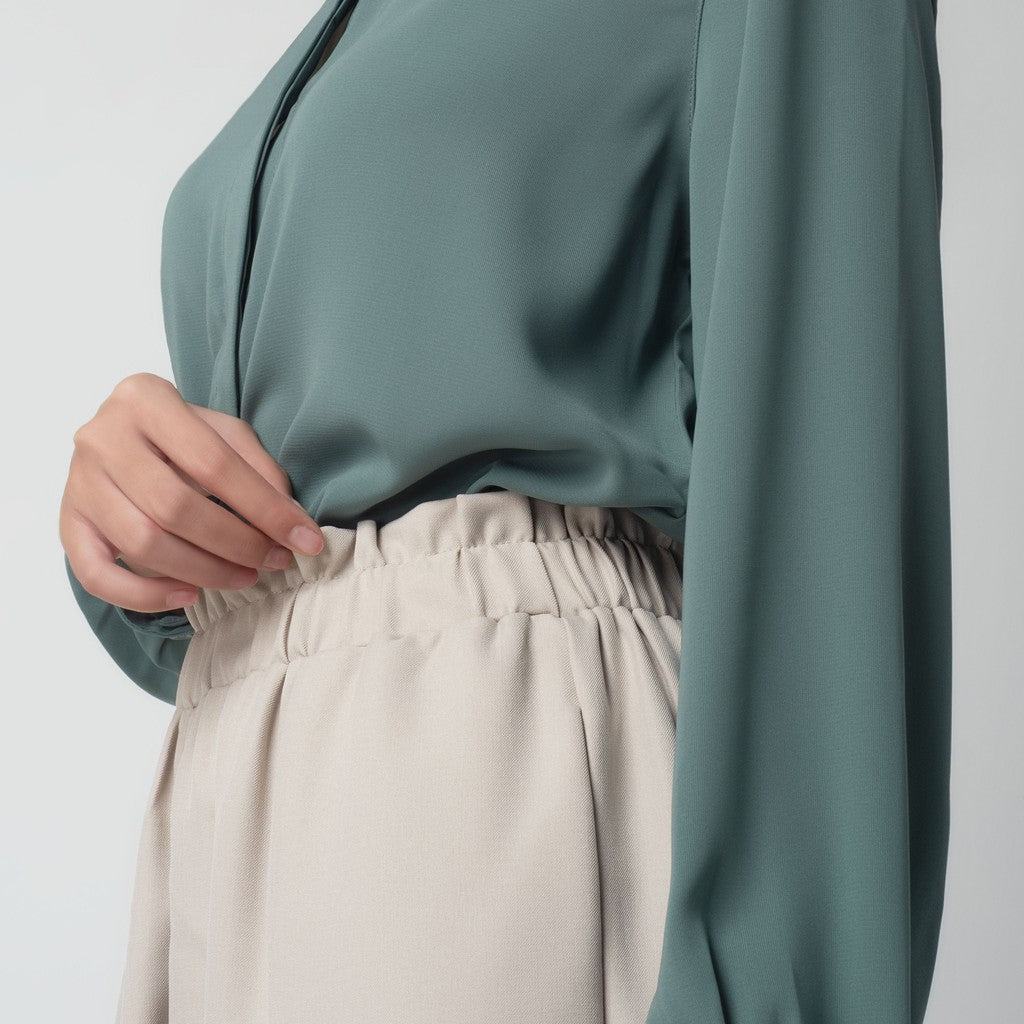 Benhill "Choe" Celana Bahan Wanita High Waist Beige 217-39574