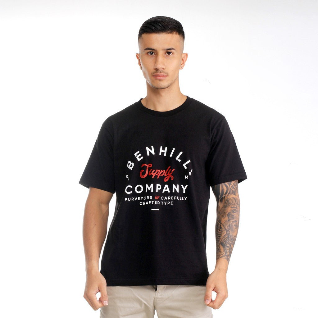 Benhill Kaos Grafis Katun 30s Combed Lengan Pendek Warna Hitam 27805-95268