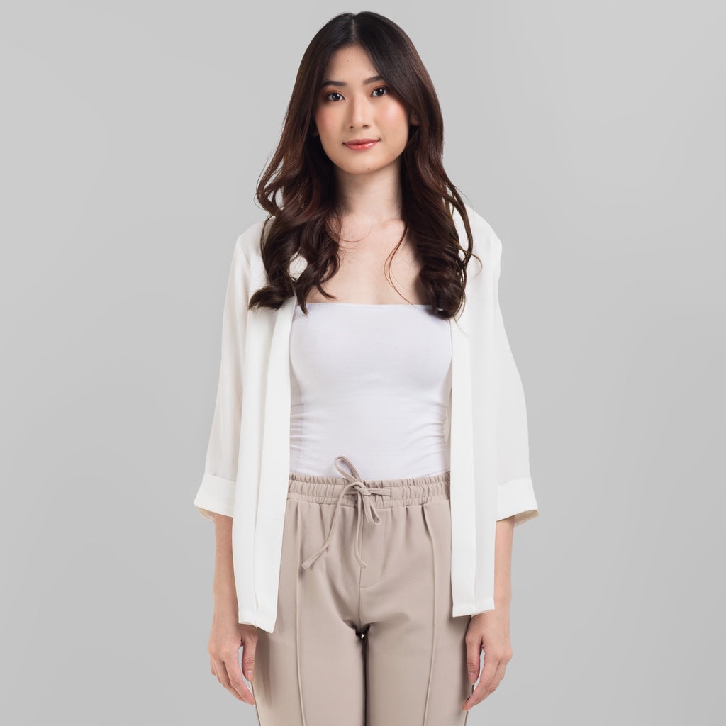 Benhill Bolero "Yuna" Tops Wanita  Lengan 3/4  Off White 842-39199