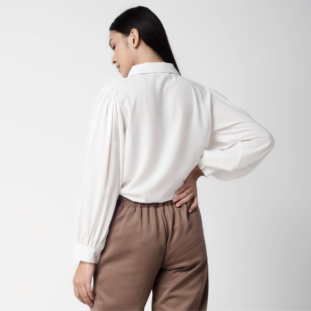 Benhill Kemeja Wanita " Seori" Tops Lengan Panjang Puff Off White 252-39179
