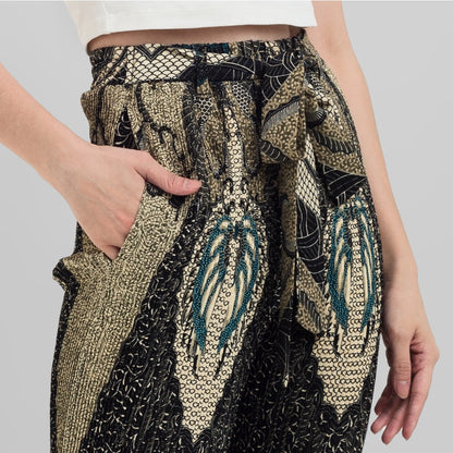 Benhill Celana Wanita Cullotes  Plisket Batik Premium Tali Pinggang Karet Hitam Motif 809-36790