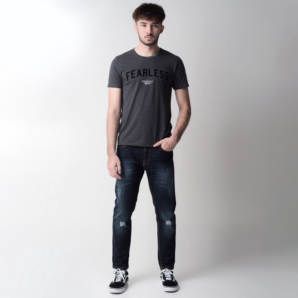 Benhill Kaos Grafis Katun 30s Combed Lengan Pendek Dark Grey 397-39268