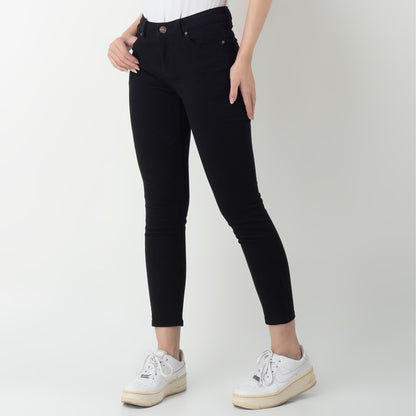 Benhill "Mari" Celana Panjang Wanita Hitam 297-98-32273