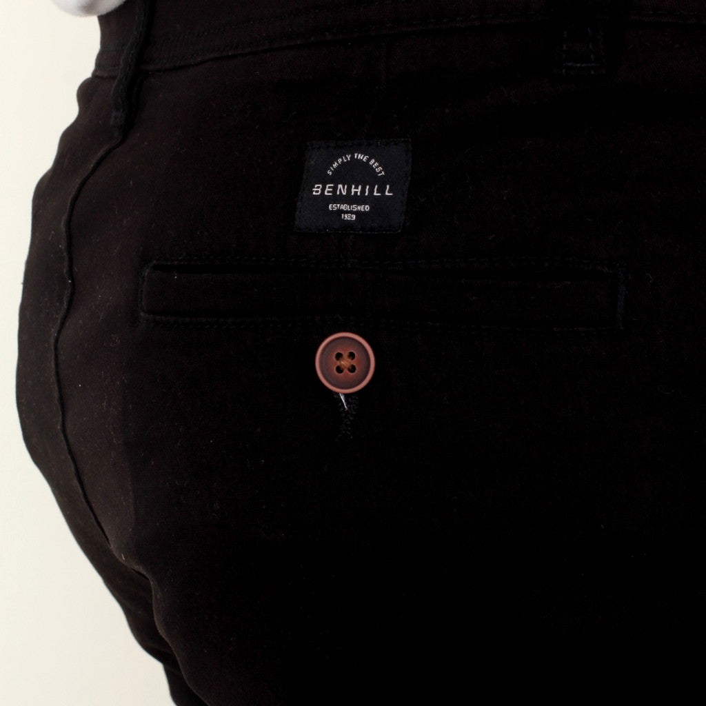 Benhill Chino Pants Hitam 27712-13-32223