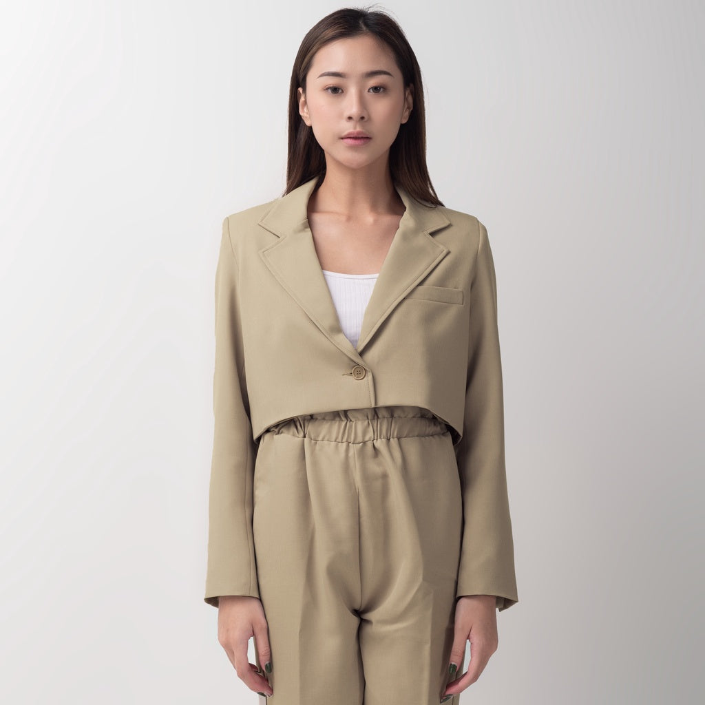 Benhill "Jia " Blazer Kerja / Outer Wanita Premium  Body Pendek Lengan Panjang Cream 799-39599