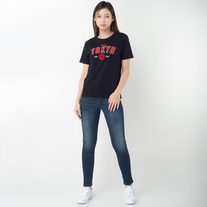 Benhill T-shirt Kaos Wanita Grafis Katun 30s Combed Lengan Pendek Hitam 600-35286