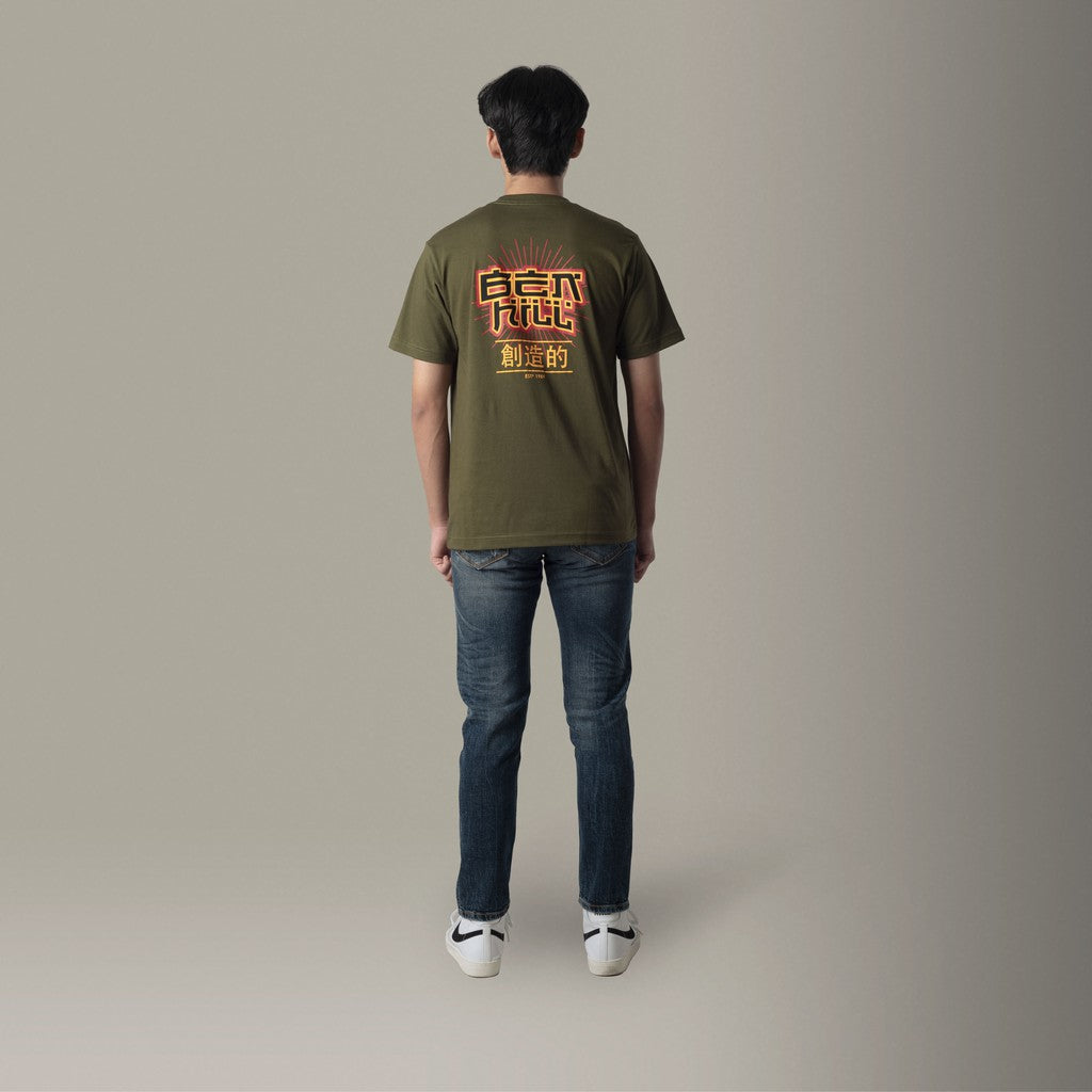 Benhill Kaos Grafis Katun 30s Combed Lengan Pendek Warna Hijau 27825-95768