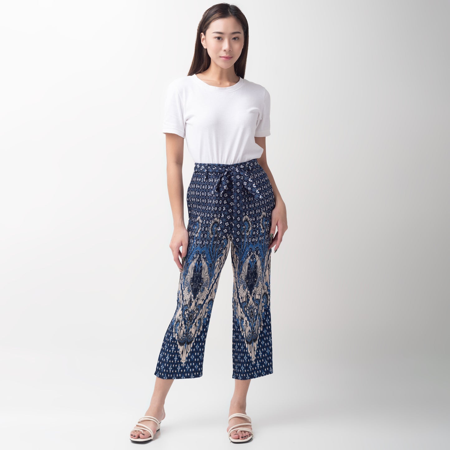 Benhill Celana Wanita Cullotes  Plisket Batik Premium Tali Pinggang Karet  Biru Motif 827-36390