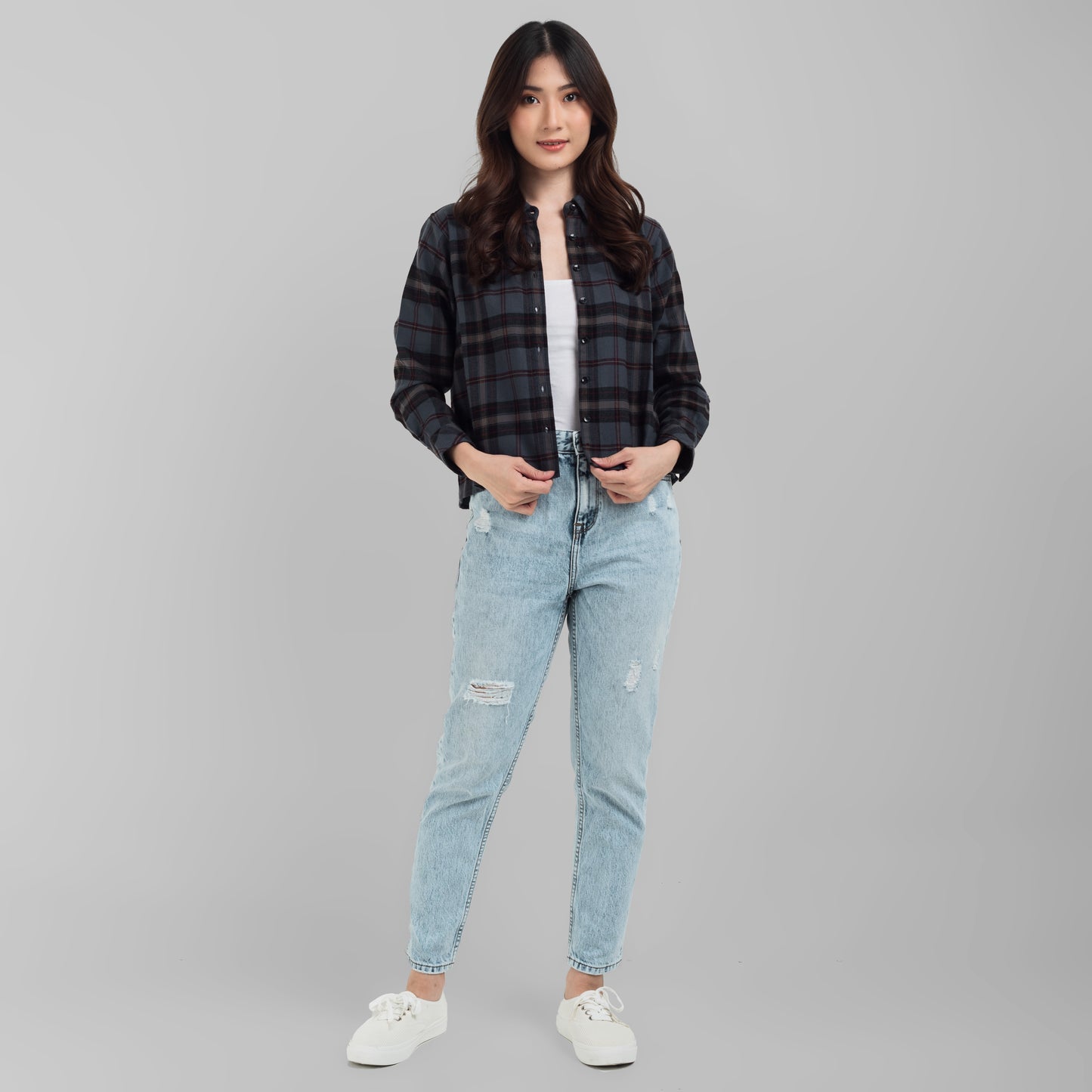Benhill Kemeja Crop Top Wanita Flannel Lengan Panjang Kotak Abu 771-11684