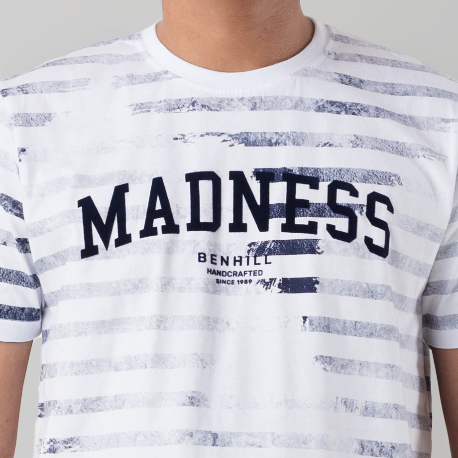 Benhill Kaos Grafis Full Print Katun 24s Combed Lengan Pendek Putih 389-59168