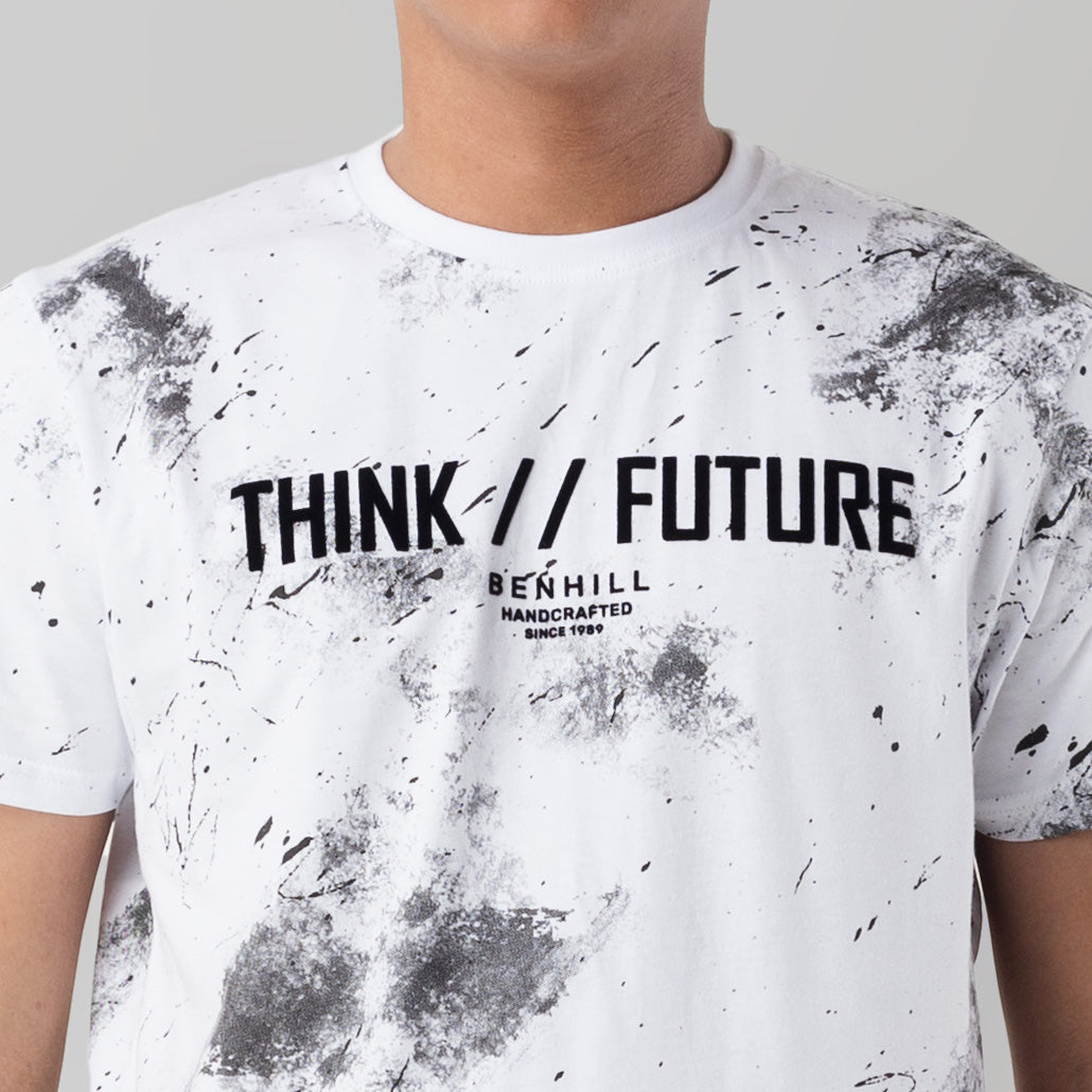 Benhill Kaos Grafis Full Print Katun 24s Combed Lengan Pendek Putih 395-59168