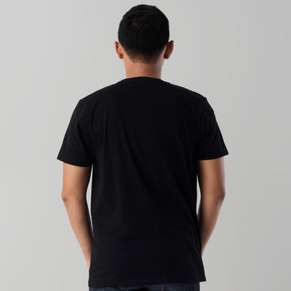 Benhill Kaos Grafis Katun 30s Combed Lengan Pendek Hitam 394-39268