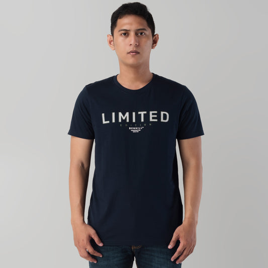 Benhill Kaos Grafis Katun 30s Combed Lengan Pendek Navy 398-39G68