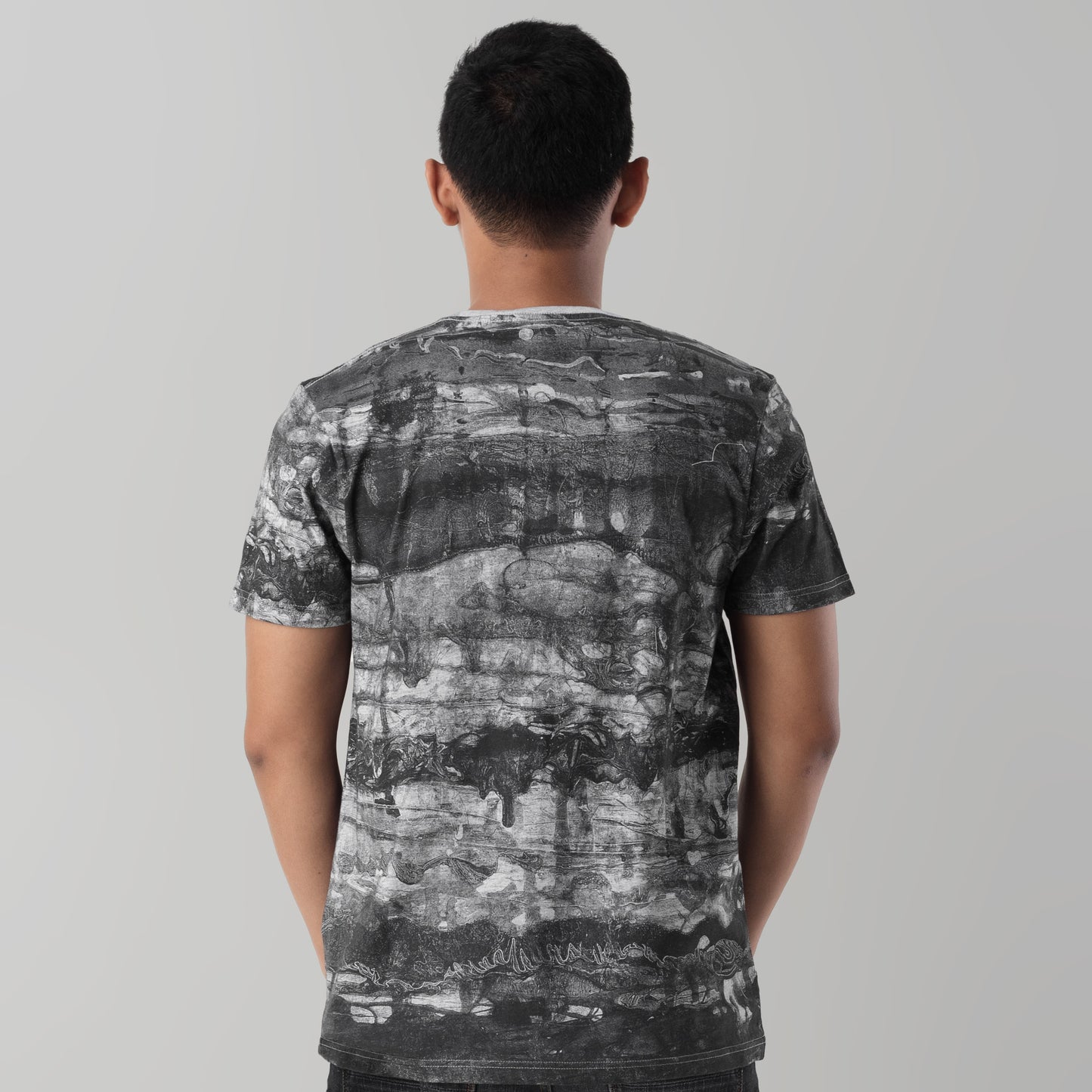 Benhill Kaos Grafis Full Print Katun 30s Combed Lengan Pendek Grey 393-39668