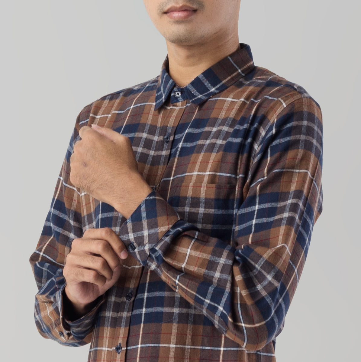 Benhill Kemeja Pria Flannel Lengan Panjang  Kotak Coklat 28083-11533