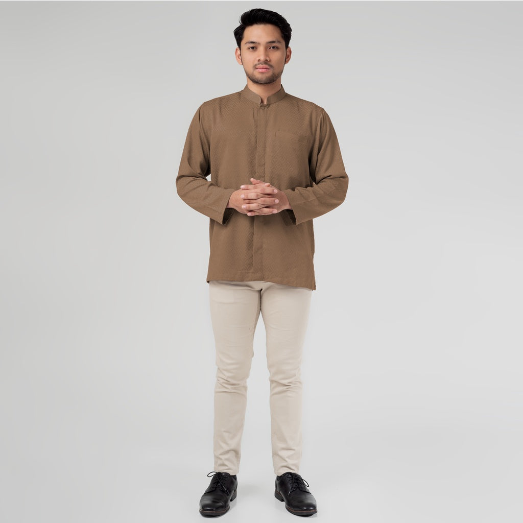 Benhill Kemeja Koko Pria "Tenun Sultan" Cotton Dobby Lengan Panjang Brown 29932-29933-36509