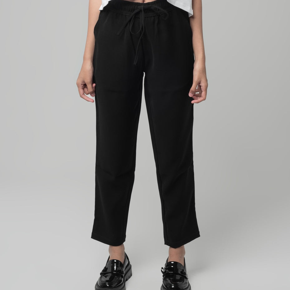 Benhill "Haru" Celana Wanita Tapered Pinggang Karet Black A146-A147-1920V