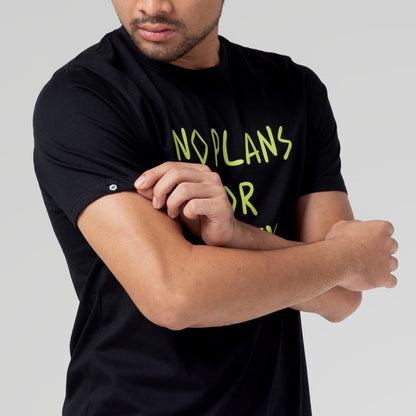 Benhill T-shirt Grafis Katun 30s Combed Lengan Pendek Hitam A32-A33-29268