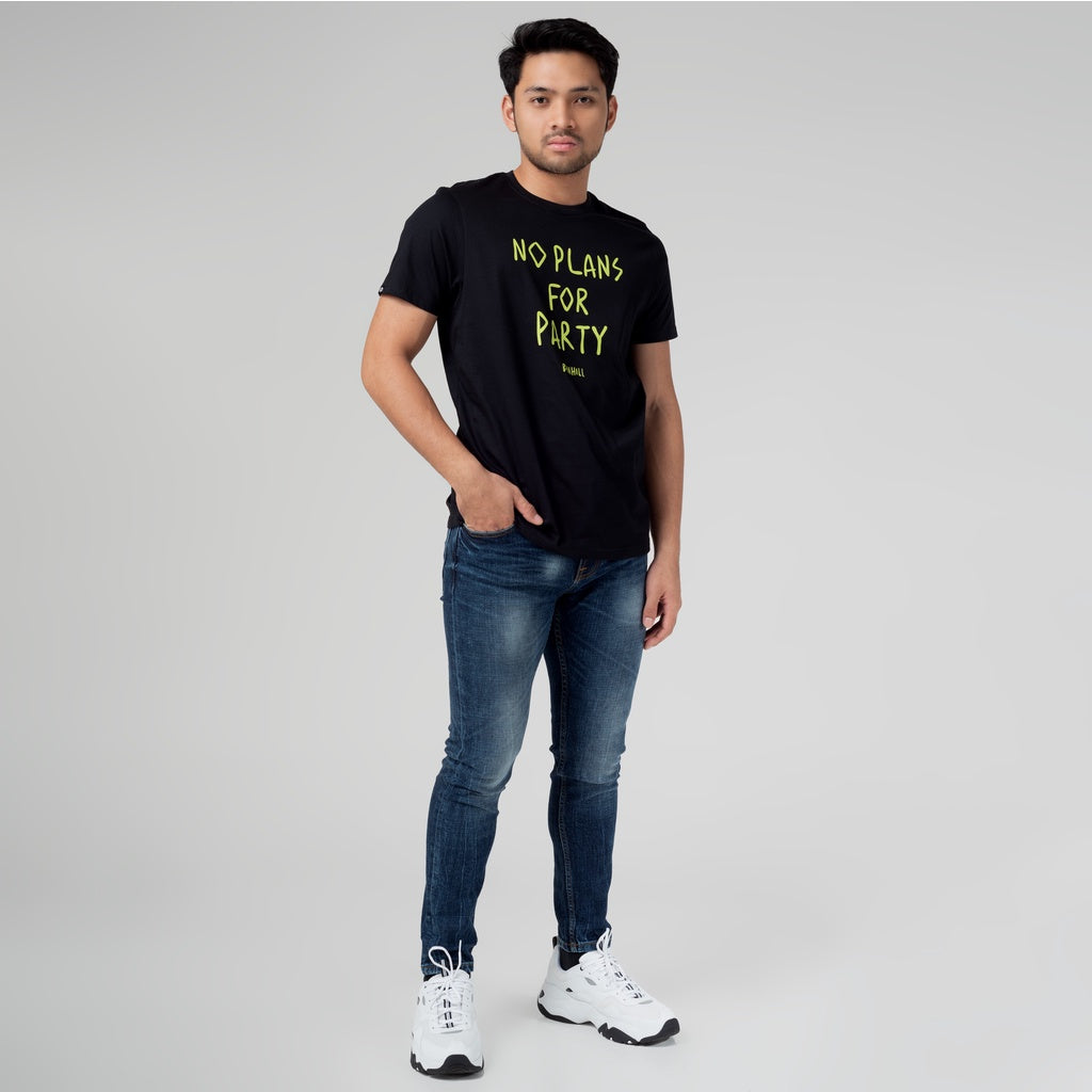 Benhill T-shirt Grafis Katun 30s Combed Lengan Pendek Hitam A32-A33-29268