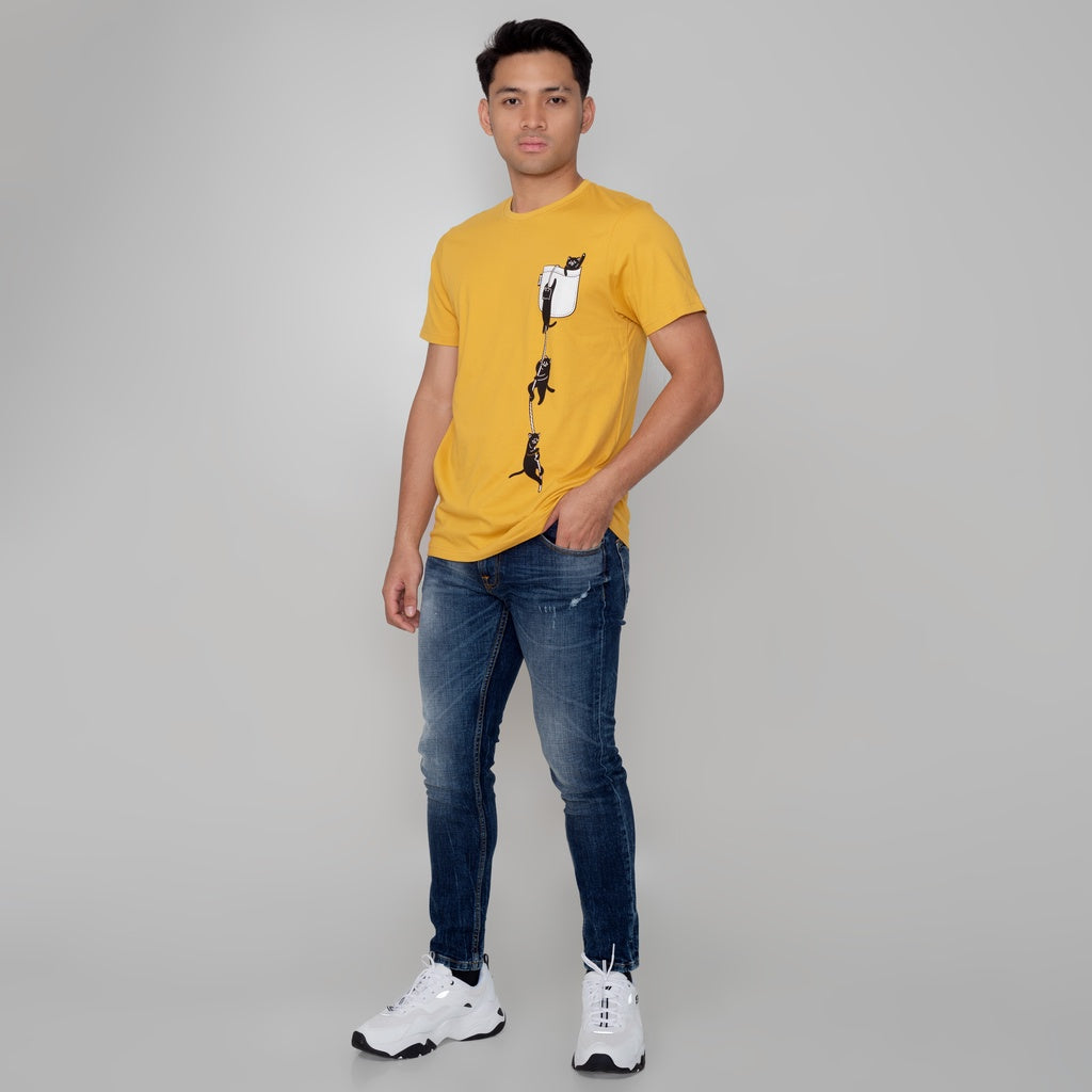 Benhill T-shirt Grafis Katun 30s Combed Lengan Pendek Kuning 494-495-29O68