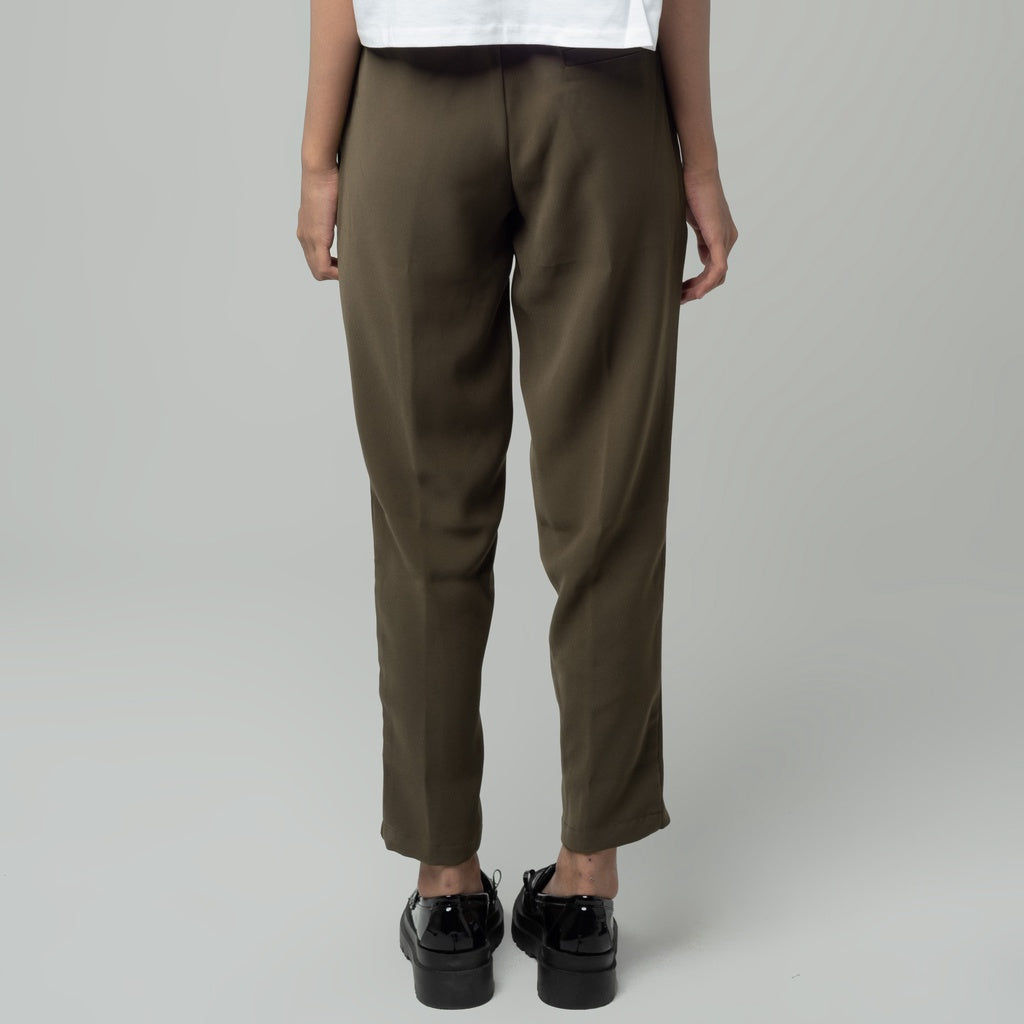 Benhill "Haru" Celana Wanita Tapered Pinggang Karet Olive A142-A143-1950V