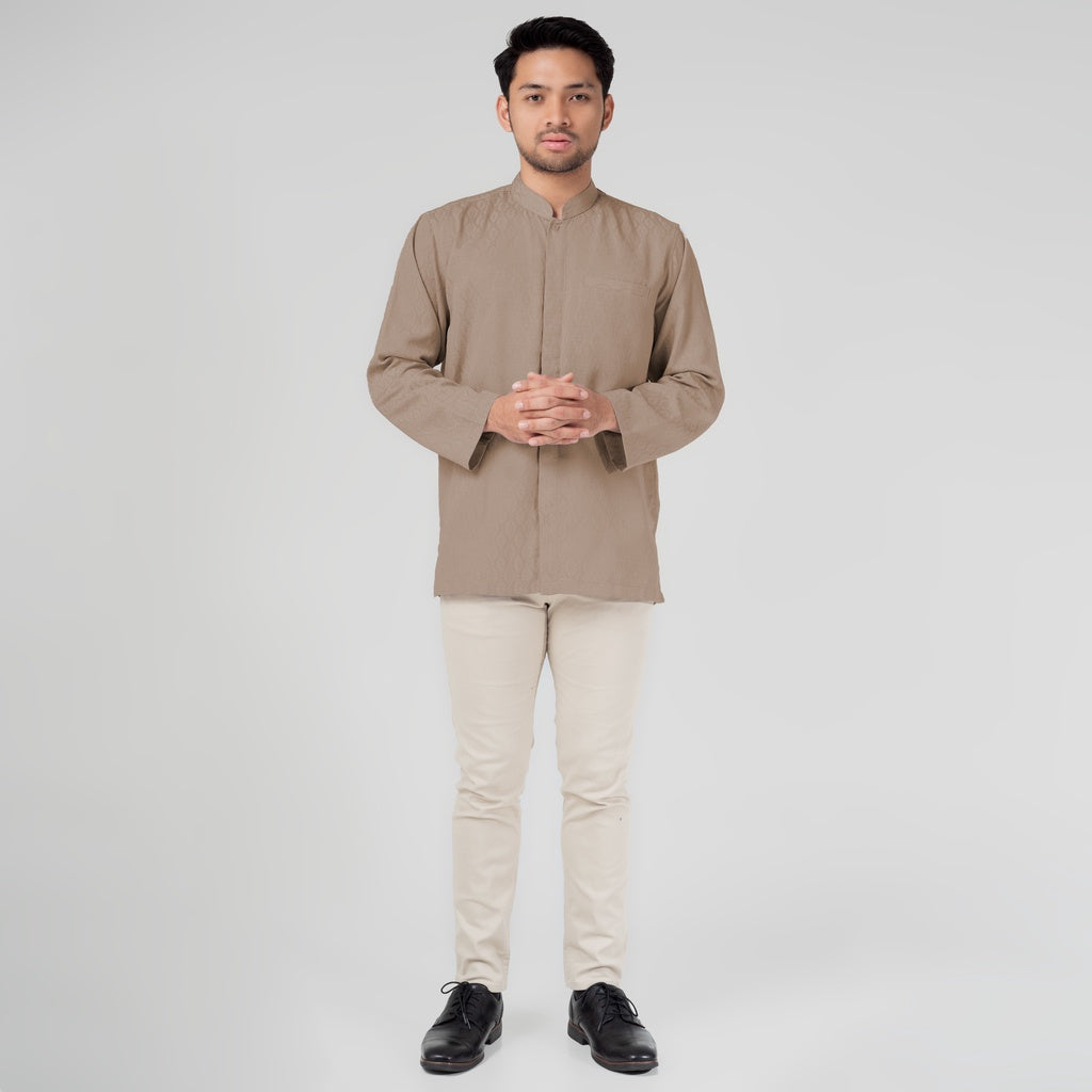 Benhill Kemeja Koko Pria "Tenun Sultan" Cotton Dobby Lengan Panjang Mocca 29239-40-36509