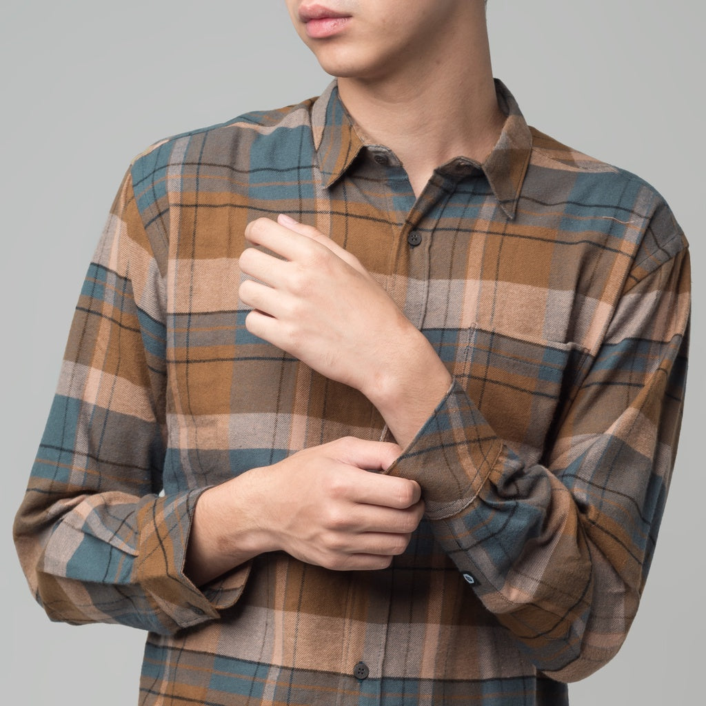 Benhill Kemeja Pria Flannel Lengan Panjang Kotak  Coklat 28931-11533