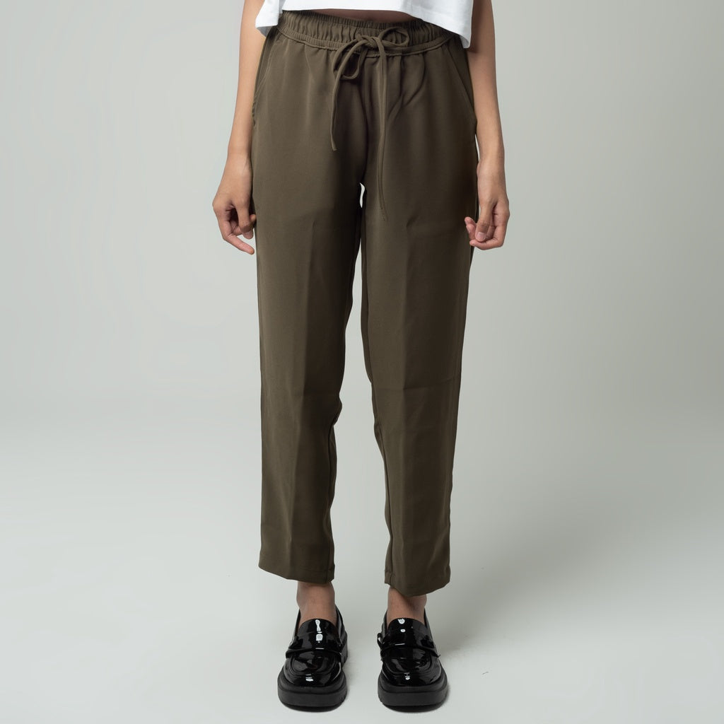 Benhill "Haru" Celana Wanita Tapered Pinggang Karet Olive A142-A143-1950V