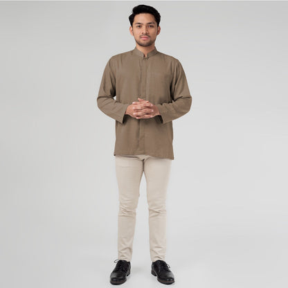 Benhill Kemeja Koko Pria "Tenun Sultan" Cotton Dobby Lengan Panjang Cocoa Brown 29922-23-36509